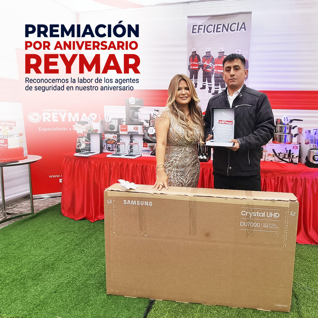 Agente de seguridad de corporacion reymar premiado en aniversario de la empresa